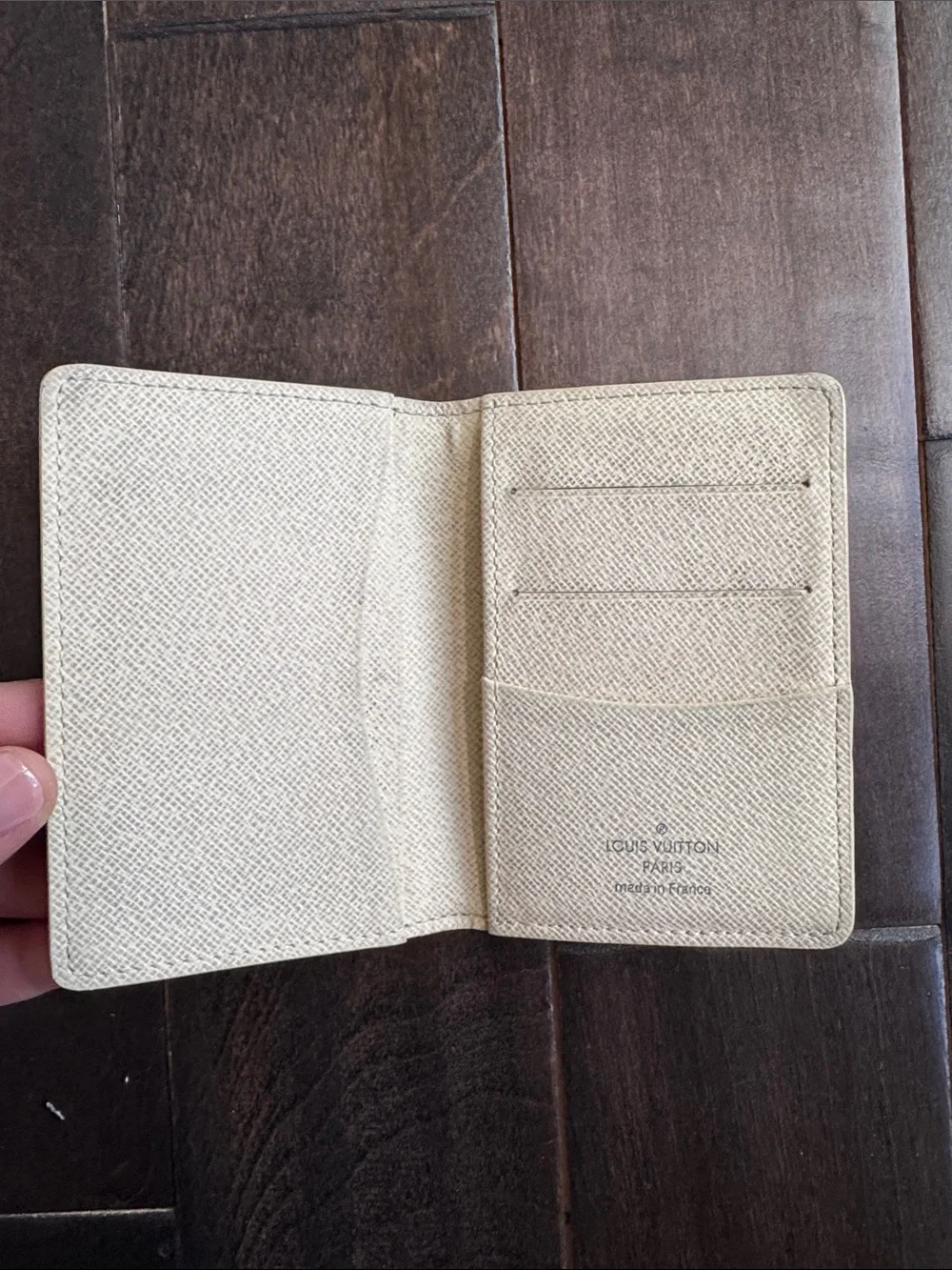 Louis Vuitton Damier Azur Passport Holder Card Wallet - Picture 5 of 12